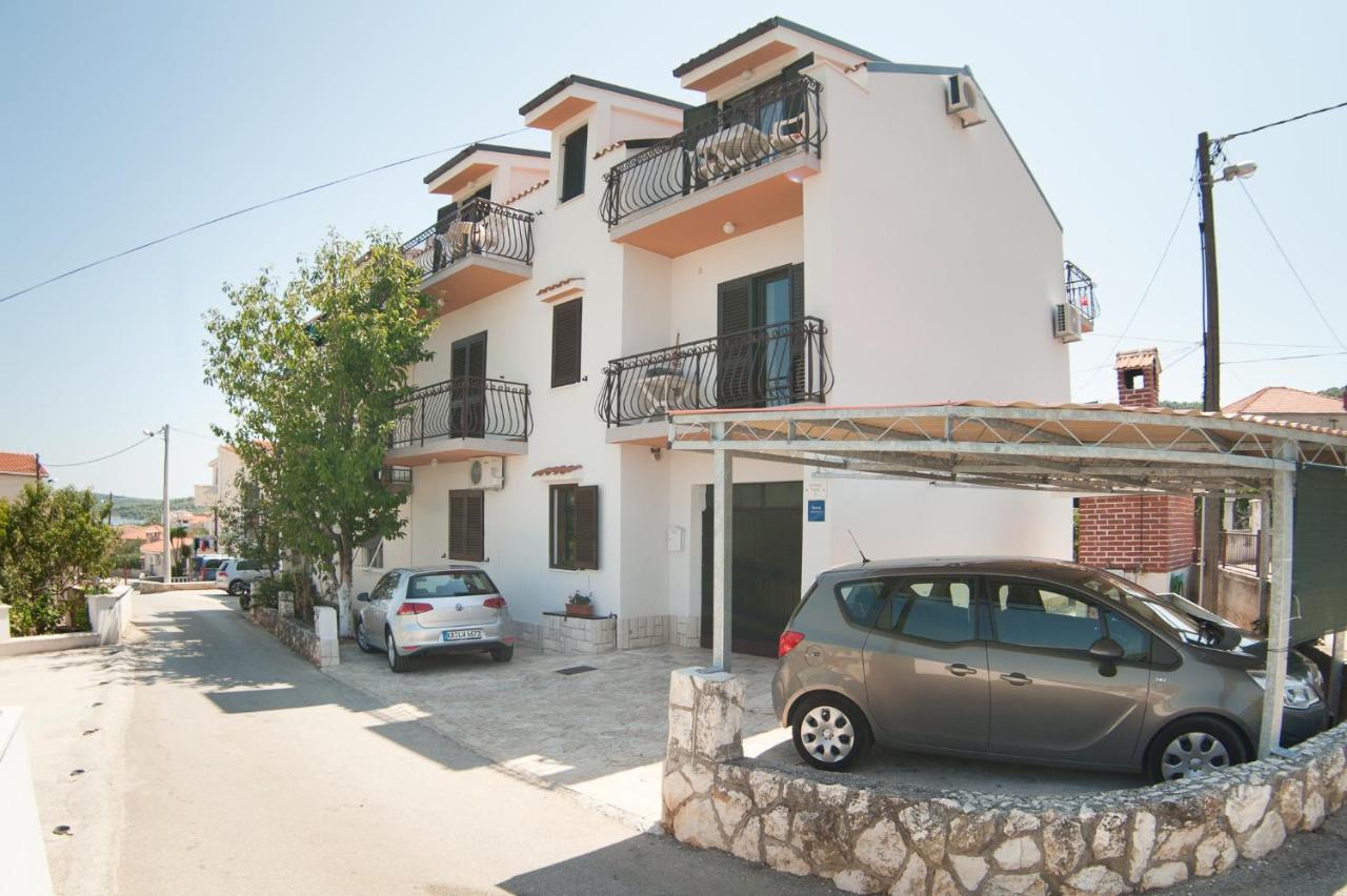 Apartments By The Sea Slatine, Ciovo - 12176 Eksteriør billede