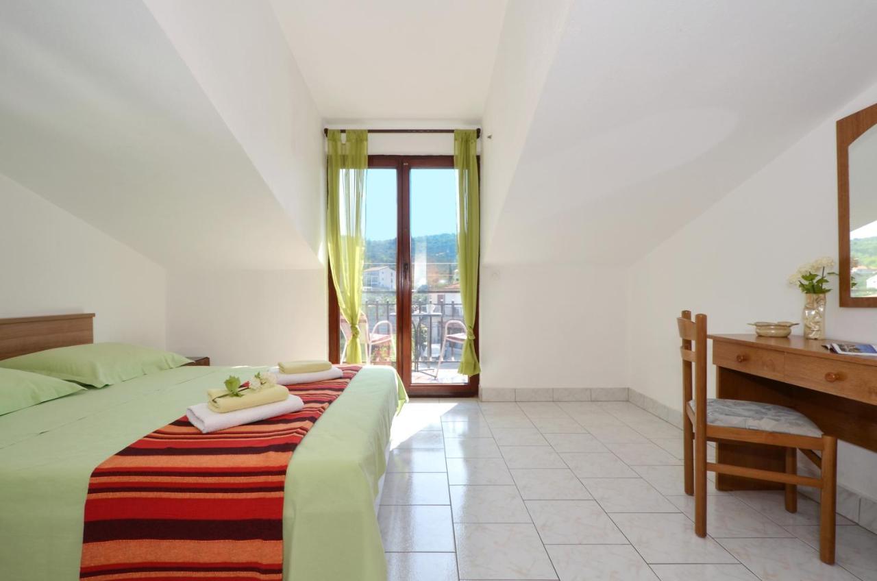 Apartments By The Sea Slatine, Ciovo - 12176 Eksteriør billede