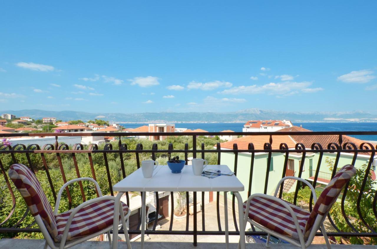 Apartments By The Sea Slatine, Ciovo - 12176 Eksteriør billede